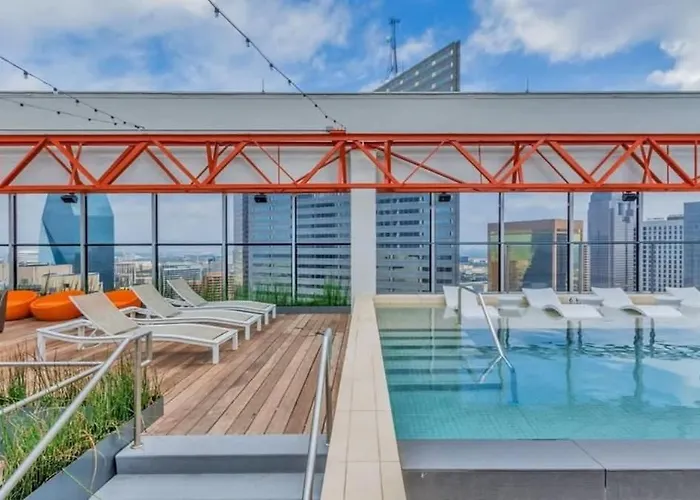 16Th Fl Bold Cozysuites With Pool, Gym #3